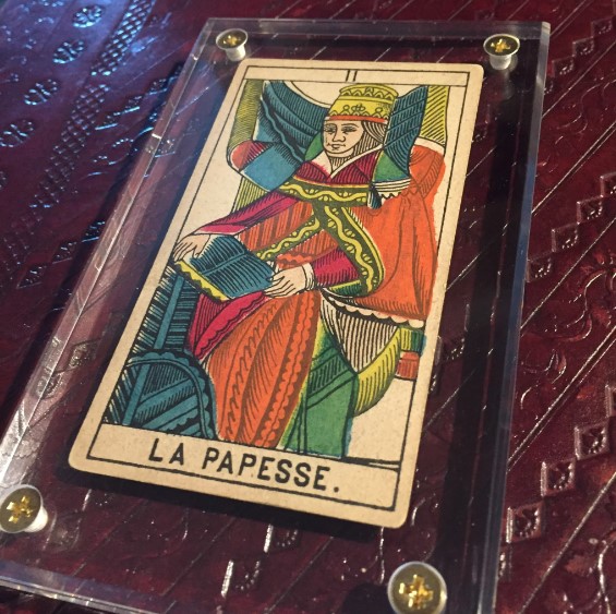 tarot-la-papesse